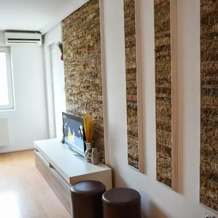 Victoria - Excellent Choice - Near Center Skopje