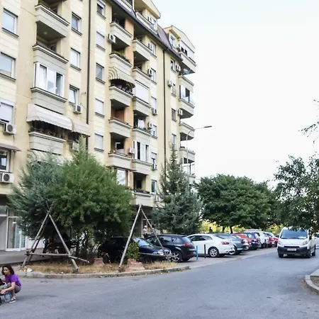 Victoria - Excellent Choice - Near Center *