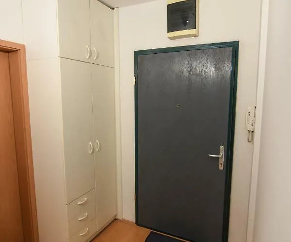 Victoria - Excellent Choice - Near Center Apartment Skopje