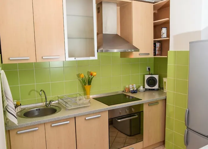 Apartment Victoria - Excellent Choice - Near Center