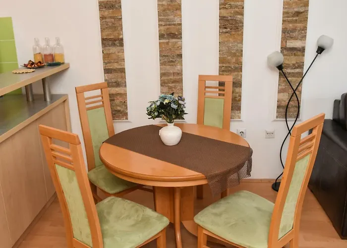 Apartment Victoria - Excellent Choice - Near Center