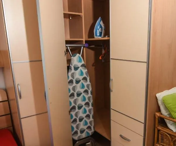 Apartment Victoria - Excellent Choice - Near Center *